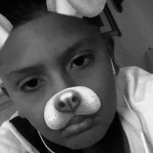 Meet your Posher, Emmanuel